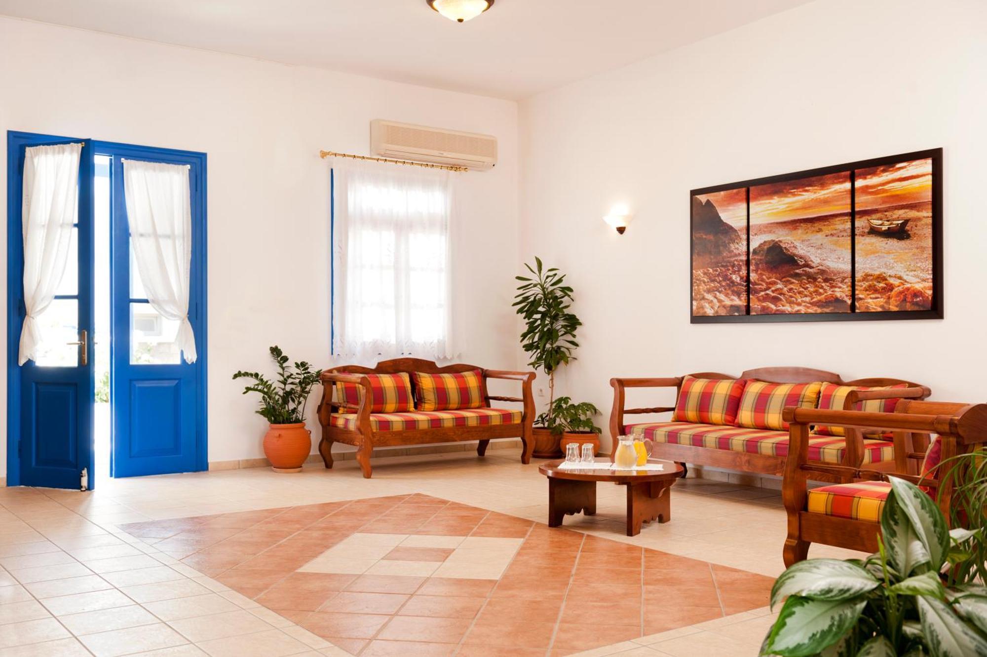 Hotel Eleni Adamantas  Екстериор снимка