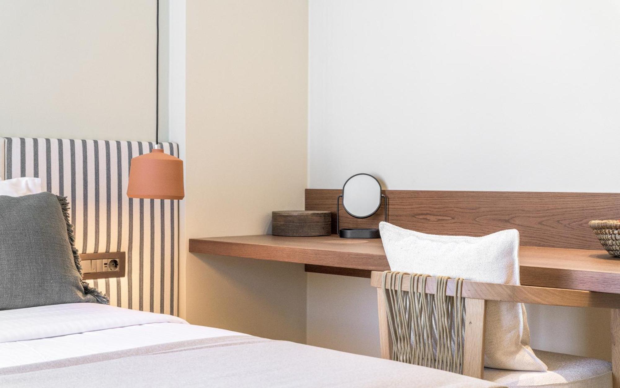 Hotel Eleni Adamantas  Екстериор снимка