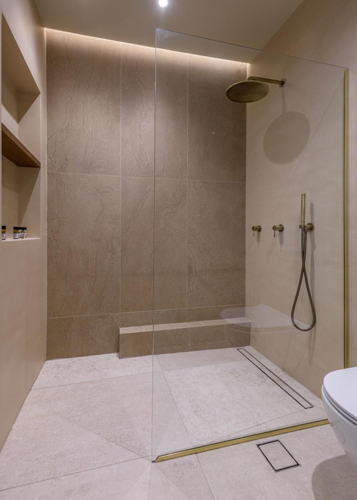 Hotel Eleni Adamantas  Екстериор снимка