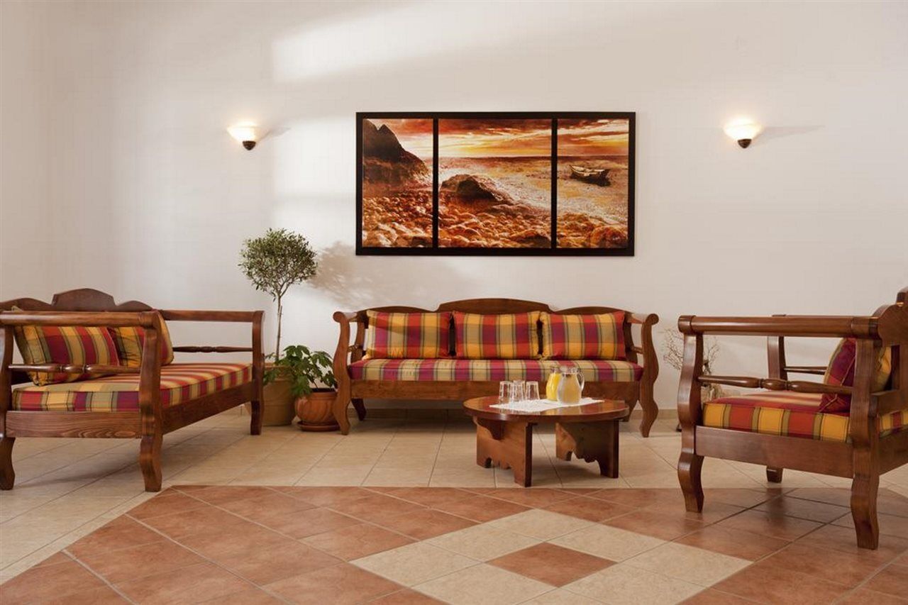 Hotel Eleni Adamantas  Екстериор снимка